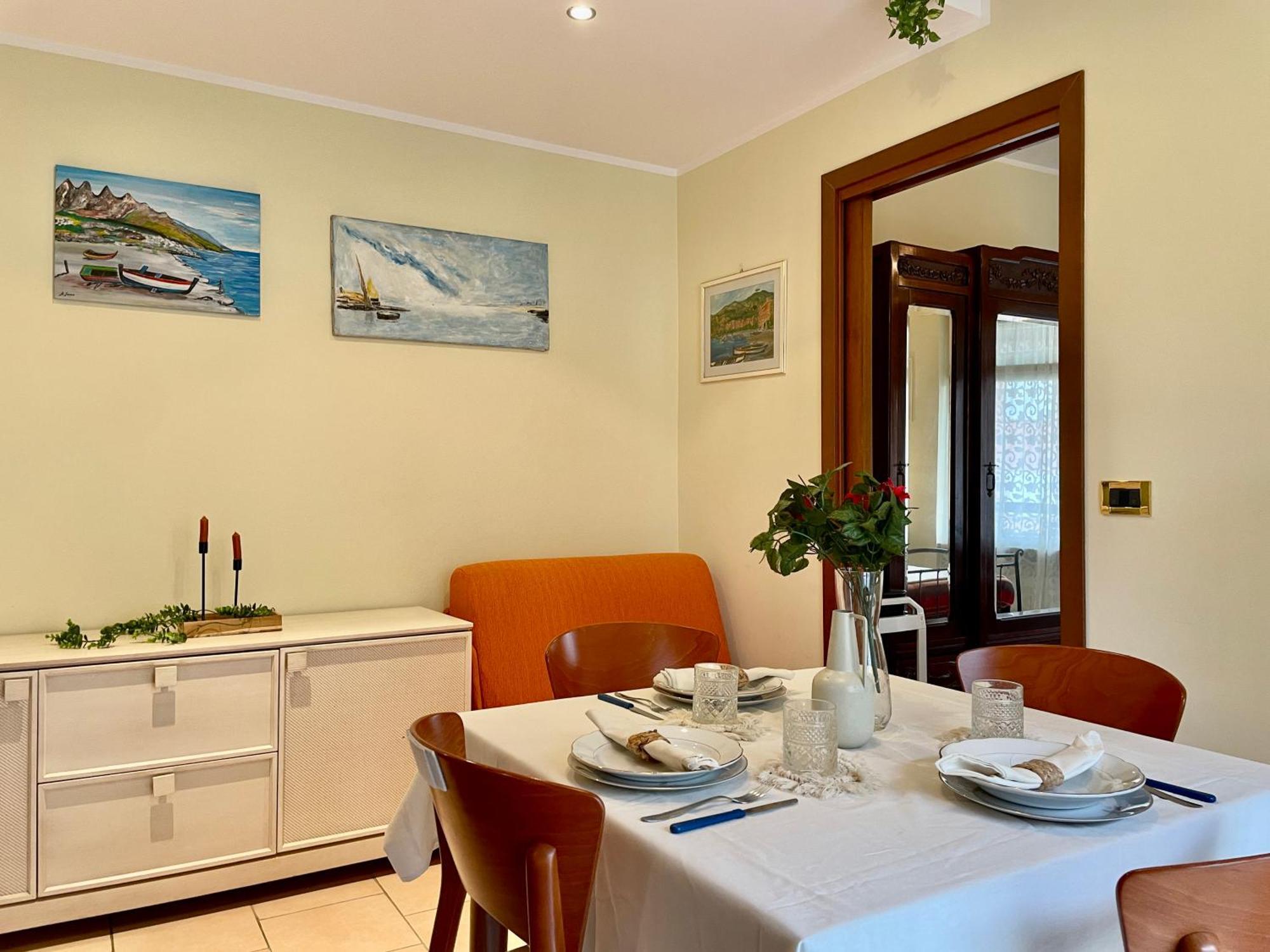 700m Dal Mare Bilocale Con A/c, Ampio Balcone E Wi-fi Apartment