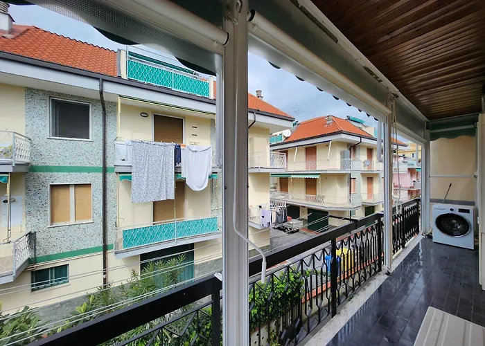 700M Dal Mare Bilocale Con A/C, Ampio Balcone E Wi-Fi