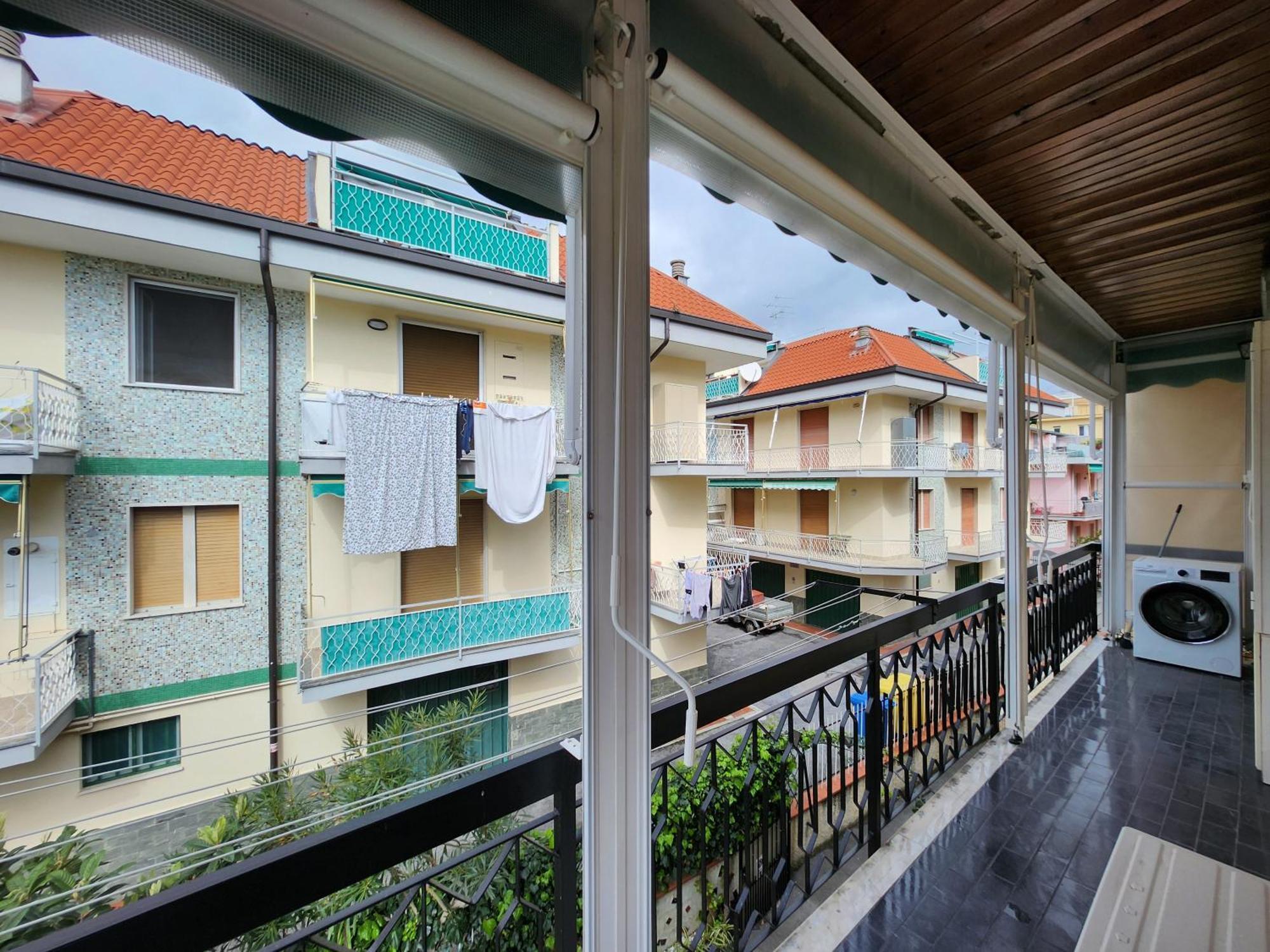 700m Dal Mare Bilocale Con A/c, Ampio Balcone E Wi-fi