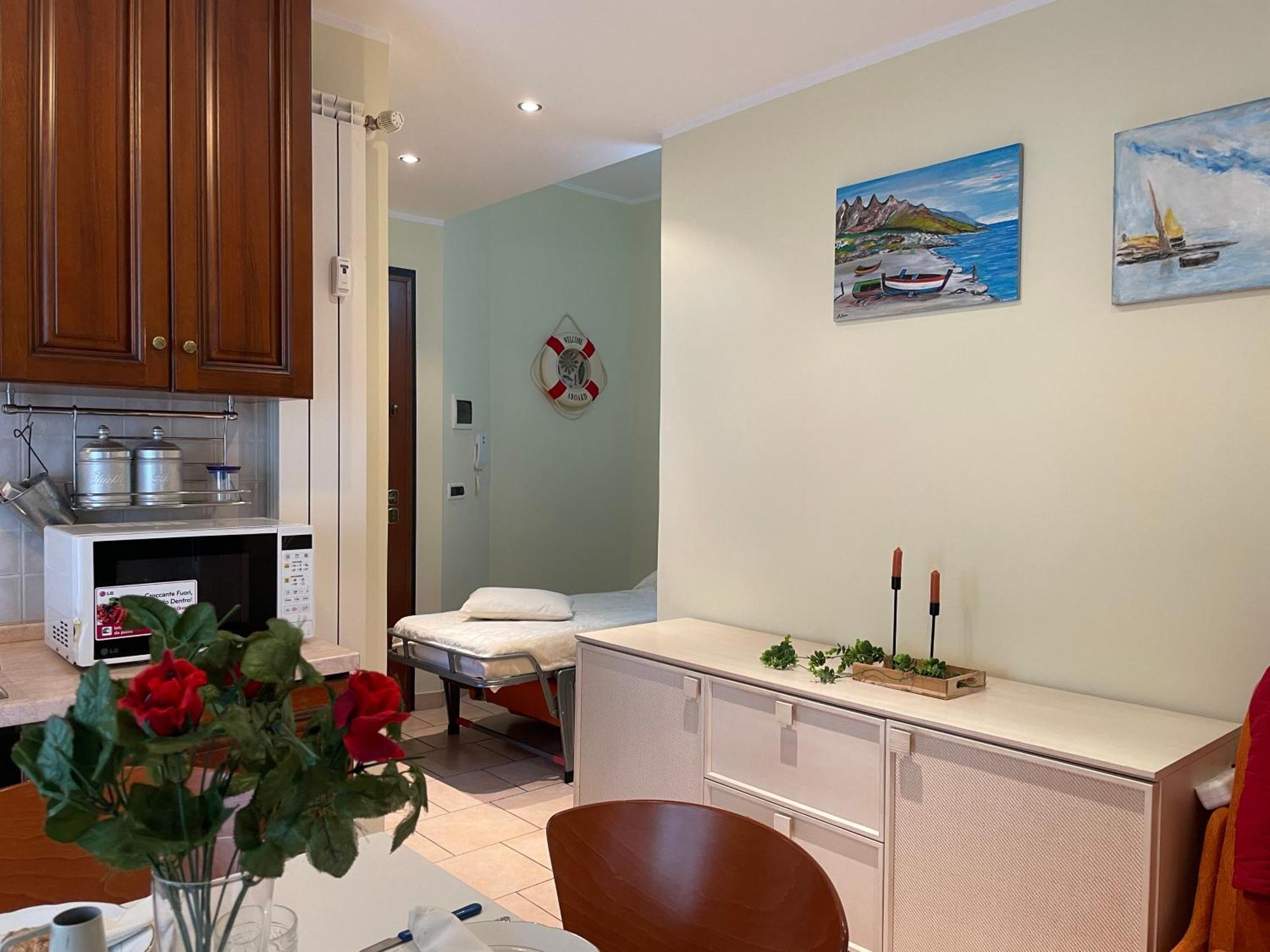700m Dal Mare Bilocale Con A/c, Ampio Balcone E Wi-fi Apartment *