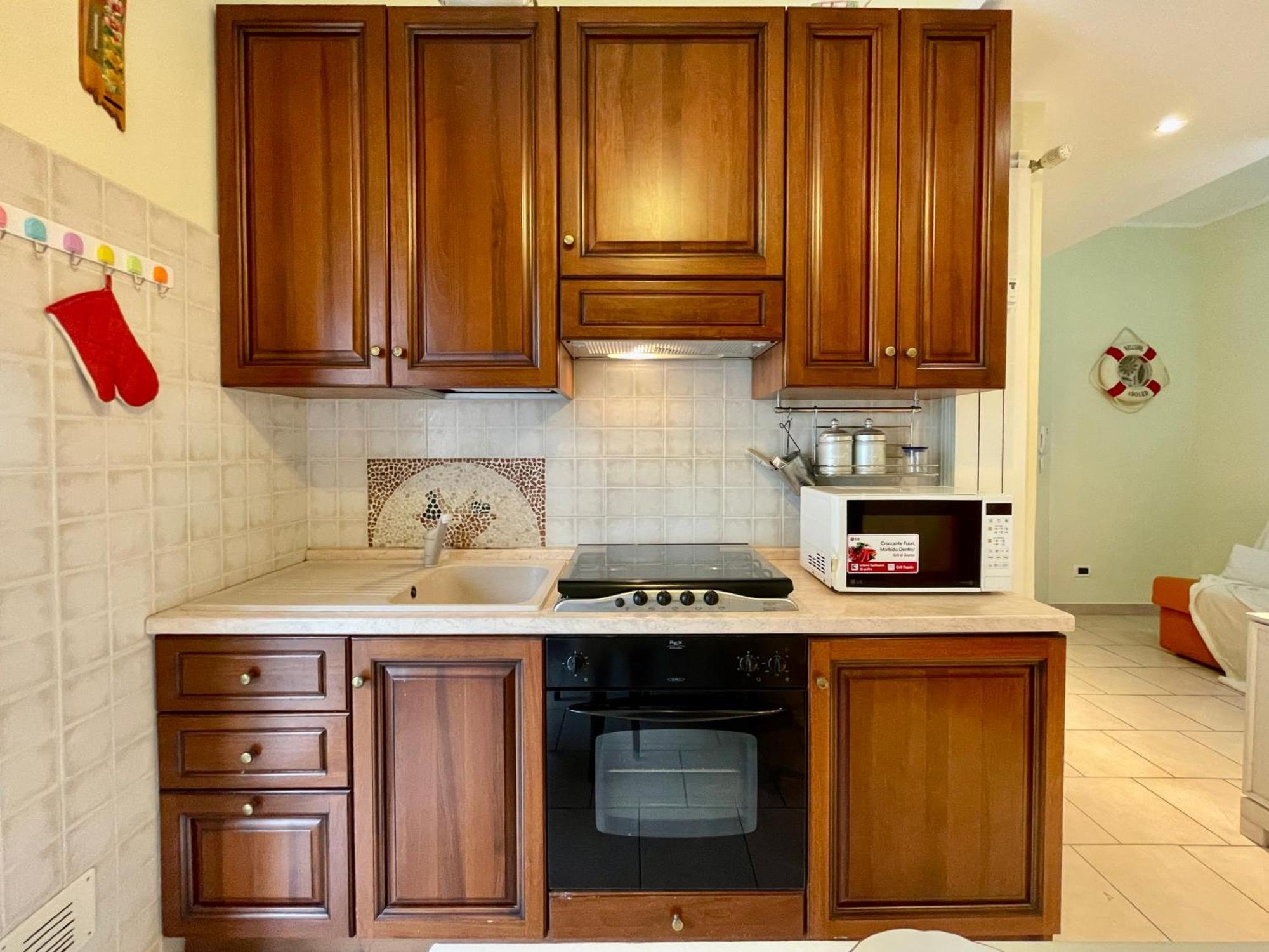 700m Dal Mare Bilocale Con A/c, Ampio Balcone E Wi-fi Appartement Loano